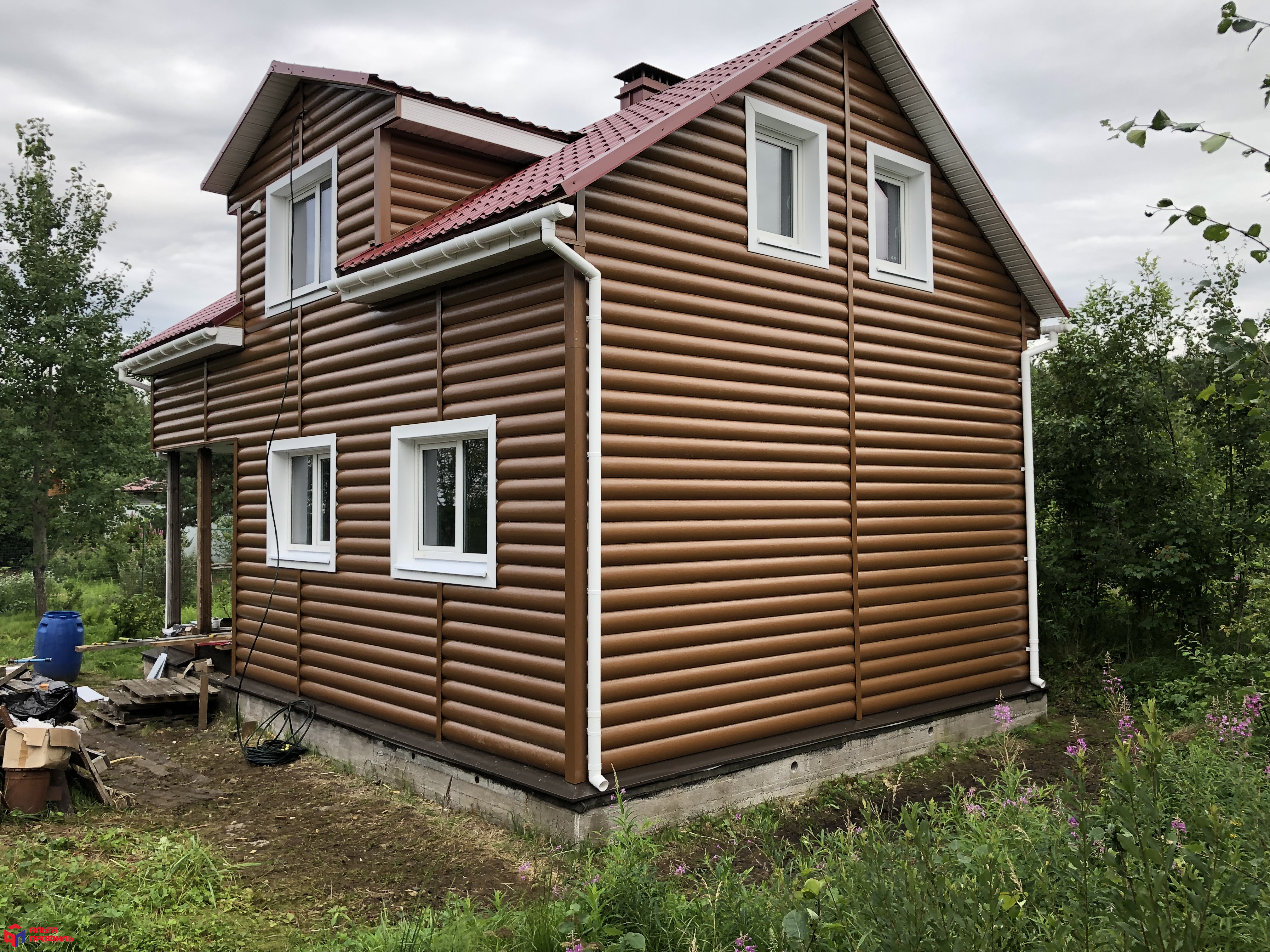 Планка "наружный угол" дуб светлый Т-12 - 3,00м "ВН"