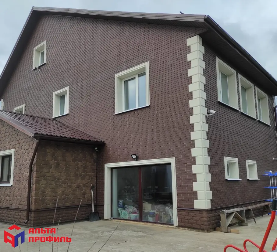 Планка "софит с перфорацией" коричневая Т-20 - 3м.