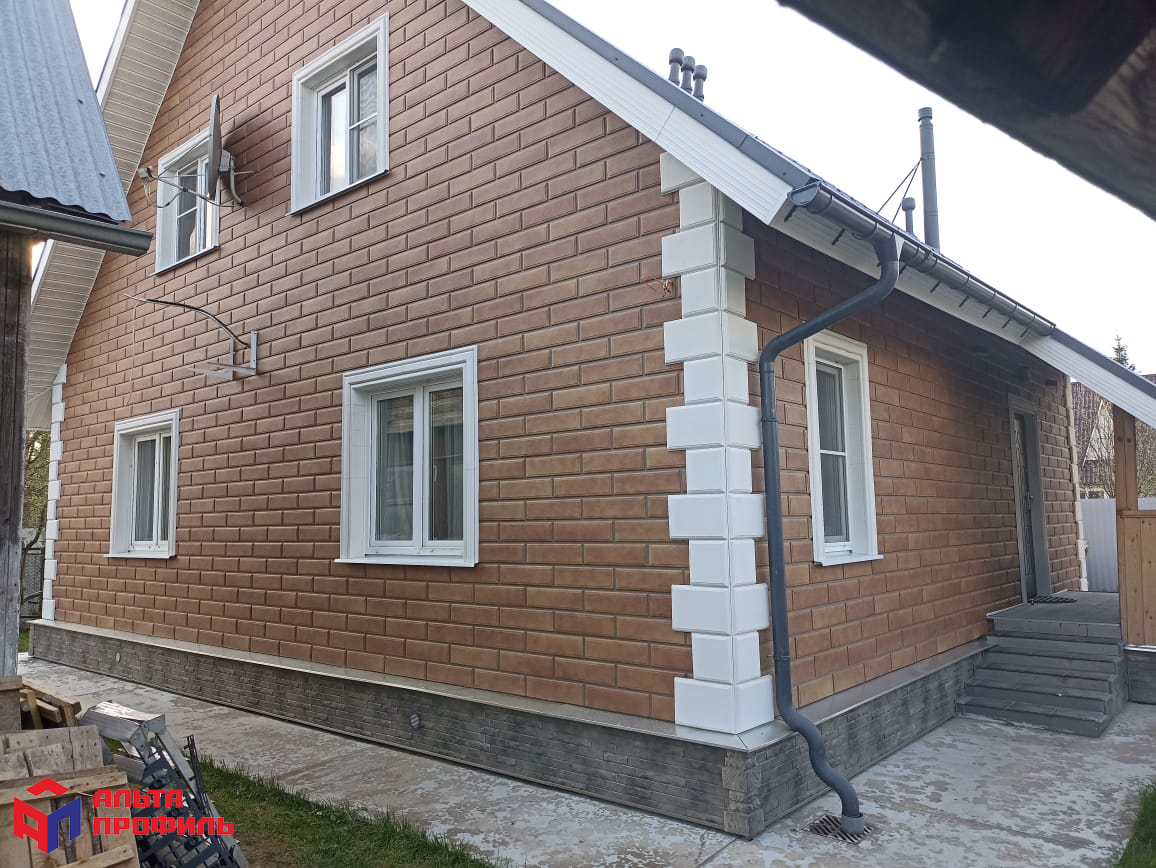 Планка "софит с перфорацией" белая Т-20 - 3м.