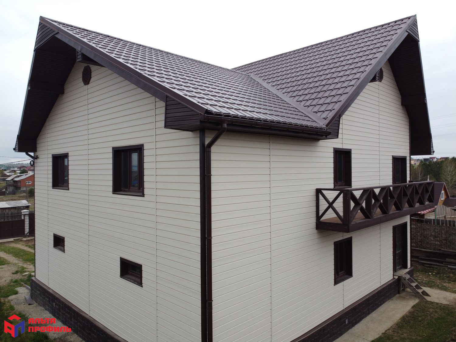 Планка "околооконная" коричневая Т-17 - 3,00м "ВН"