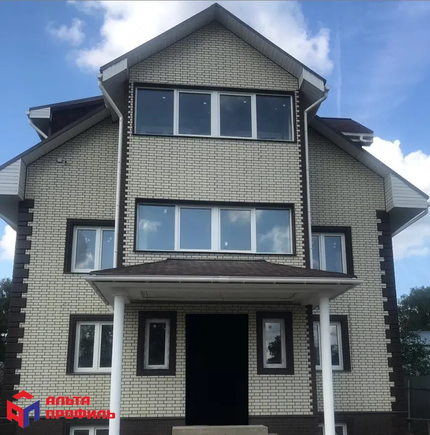 Планка "софит с перфорацией" белая Т-20 - 3м.